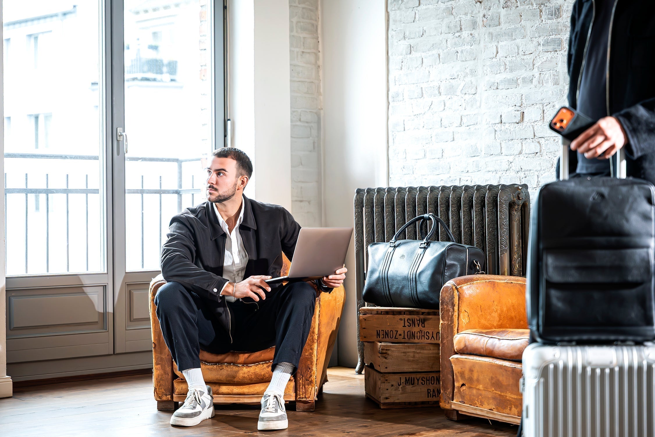 Unterwegs mit Stil: So spielen Weekender & Rucksack ihre Stärken aus