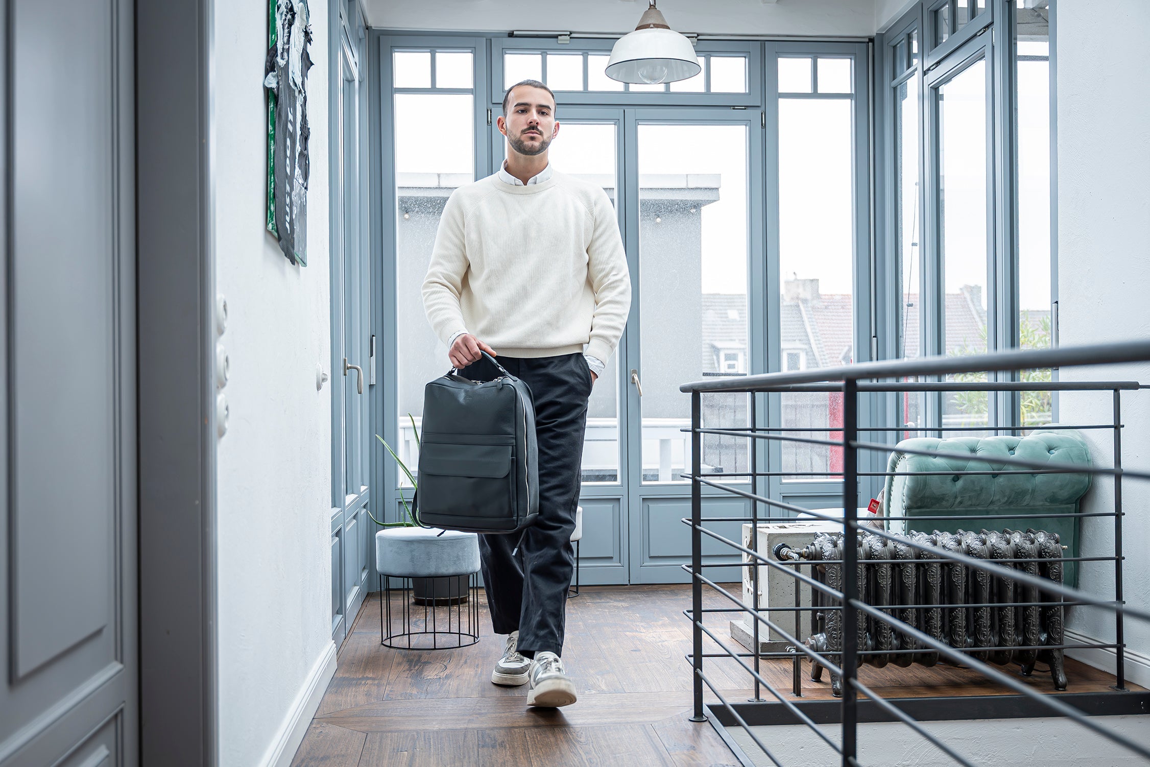 Business-Outfits & Lederrucksack: So kombinierst du Stil & Funktion perfekt